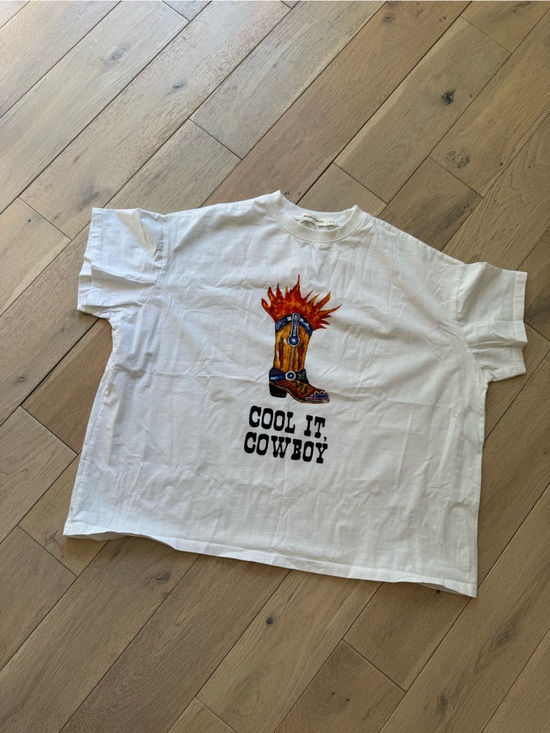 Bronze Snake Tops - White 'Cool It, Cowboy' Graphic Tee